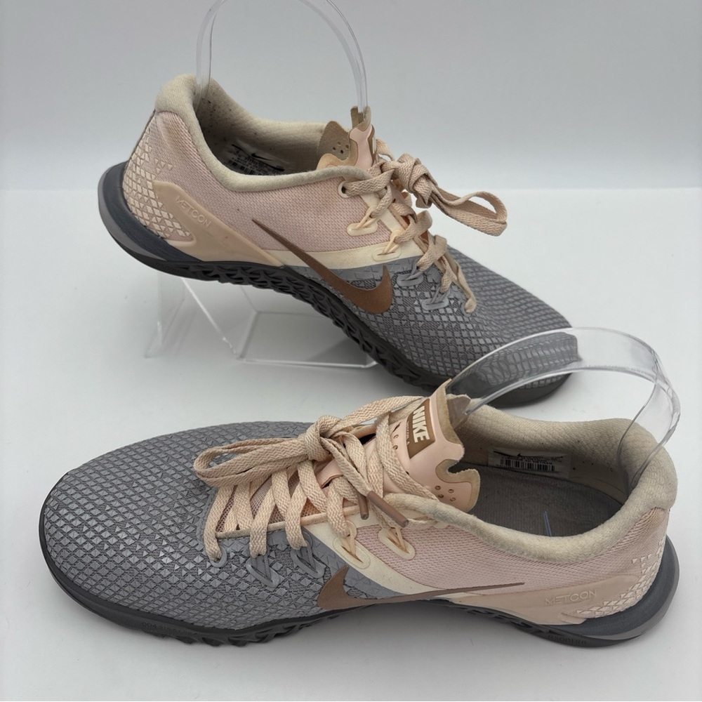 Nike Women's Athletic Shoes in Gray‎ and Pink
